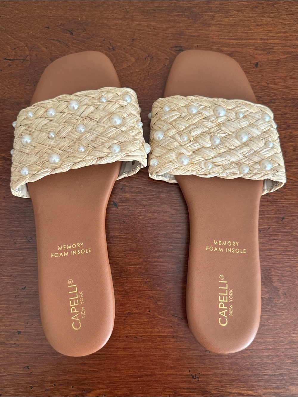 Capelli of New York Women’s Tan Slide Sandals w/ Braided Pearl Strap Size 8 NWOT